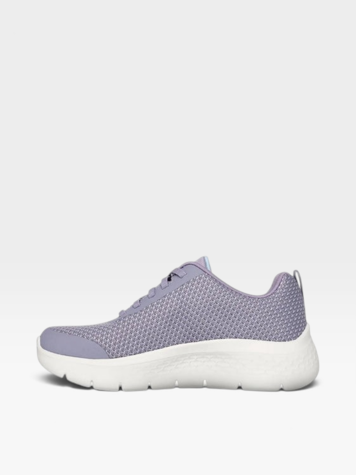 Tenis Skechers para mujer en color lavanda con tecnología Memory Foam y suela blanca flexible de oklahoma