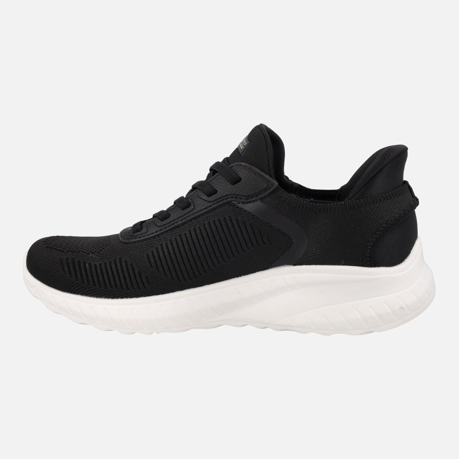Tenis Skechers Engineered Knit para Mujer - Negro | Ref. 117497