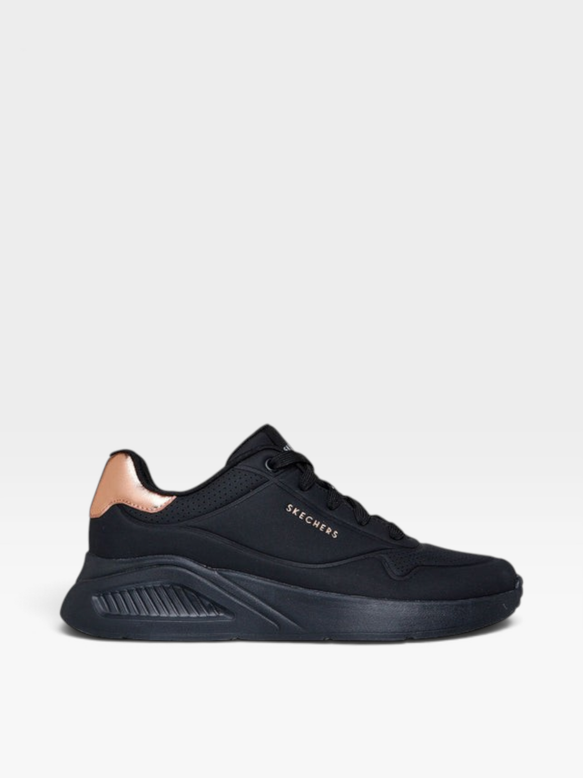 Tenis Skechers Embossed Dural para mujer en color negro con detalle metalizado en el talón, disponibles en oklahoma.