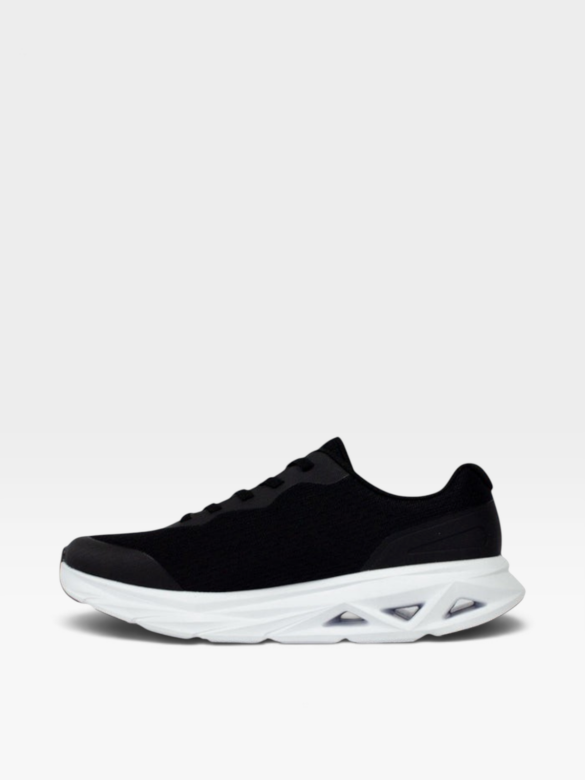 Tenis oklahoma Skechers Go Walk para hombre en color negro con suela blanca amortiguada y diseño ligero